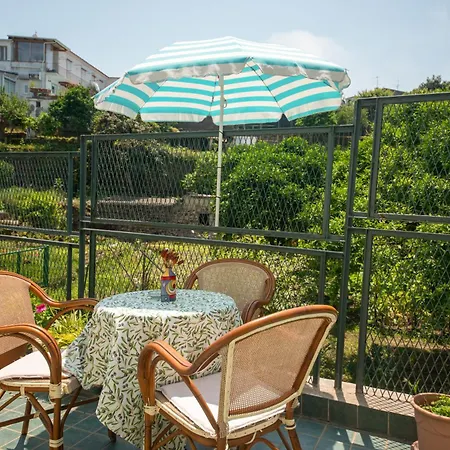 Villa Dei Sogni - Aparthotel Ischia Ponte Exterior photo
