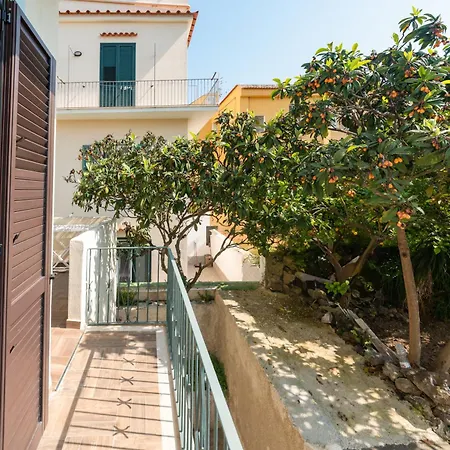 Villa Dei Sogni - Aparthotel Ischia Ponte Exterior photo